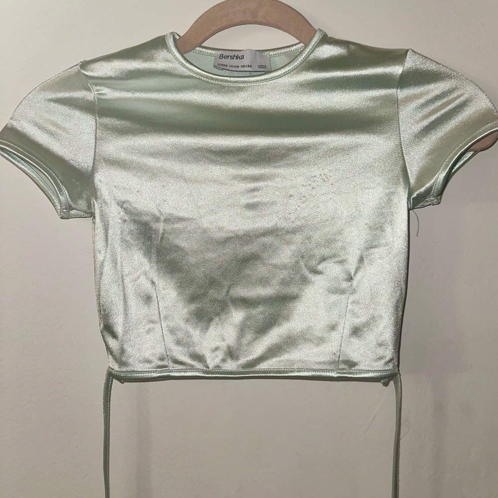 Crop top green light 💚🩵🤍